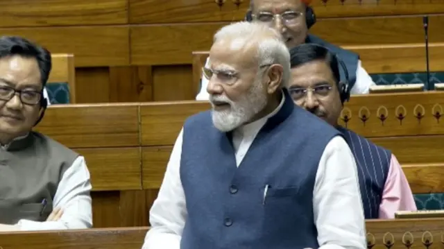 সংসদে বক্তৃতা রাখার সময়ে প্রধানমন্ত্রী নরেন্দ্র মোদী
