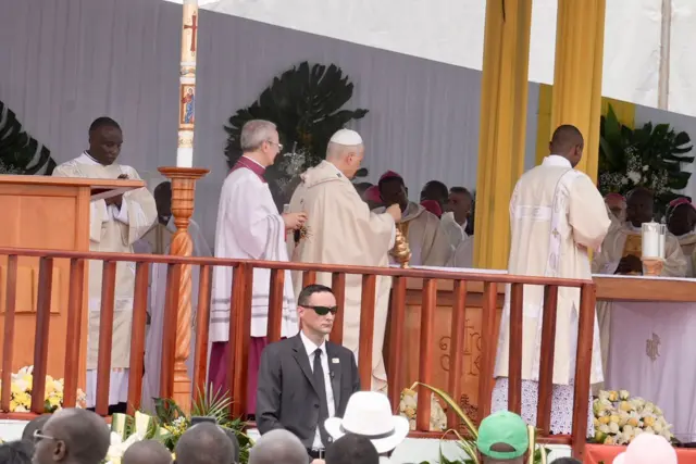 Papa Leo mu gitambo cya misa