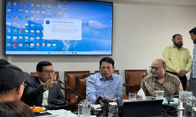 এসএসসি, এইচএসসি ও সমমান পরীক্ষা-২০২৬ সুষ্ঠুভাবে আয়োজনের লক্ষ্যে শিক্ষা মন্ত্রণালয়ে বৈঠকে শিক্ষামন্ত্রী