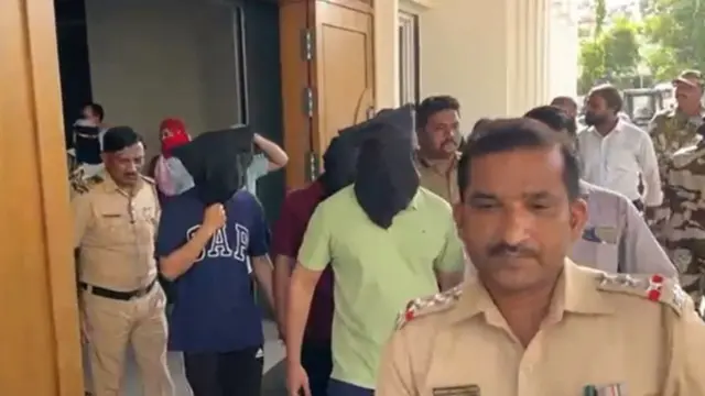 टीसीएस कर्मचारियों की गिरफ़्तारी