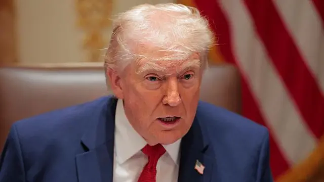 डोनाल्ड ट्रंप