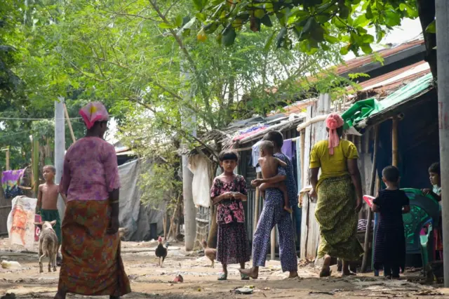 ရခိုင်ပြည်နယ်၊ စစ်တွေ သက်ကယ်ပြင်ဒုက္ခသည်စခန်းမှာတွေ့ရတဲ့ ရိုဟင်ဂျာဒုက္ခသည်တွေ