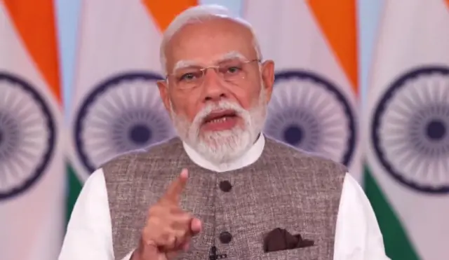 नरेंद्र मोदी