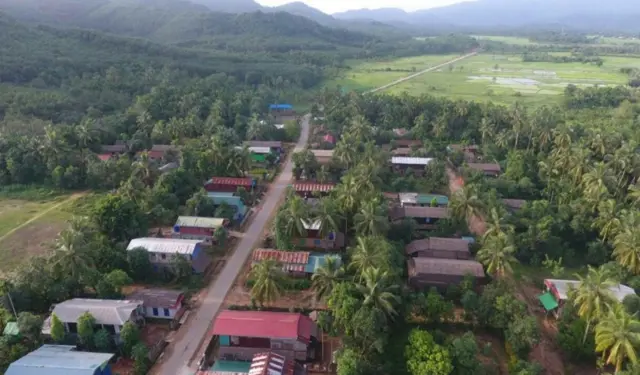 ရေးမြို့မြင်ကွင်း(ပုံဟောင်း)