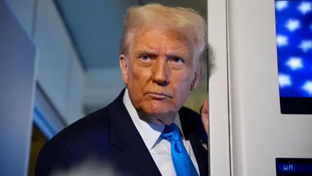 डोनाल्ड ट्रंप