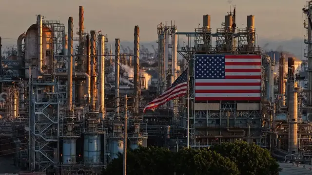 پالایشگاه نفت ماراتن در لس‌آنجلس