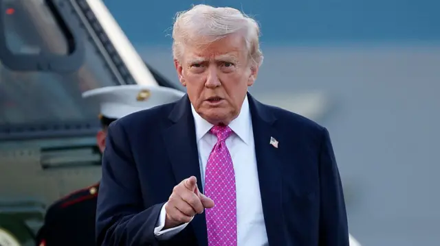 डोनाल्ड ट्रंप