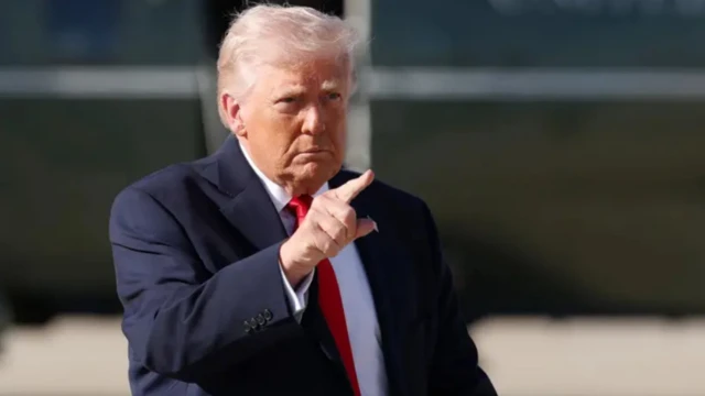 डोनाल्ड ट्रंप