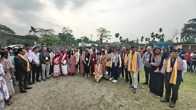 কার্শিয়াং-এর একটি বুথের ছবি।