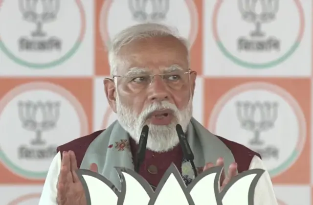 কৃষ্ণনগরের জনসভায় নরেন্দ্র মোদী