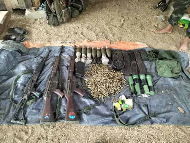 တိုက်ခိုက်ခံရတဲ့ လယ်ဝေး၊ အောင်ချမ်းသာရွာ တပ်စခန်းထဲက တော်လှန်ရေးအင်အားစုဘက်က သိမ်းဆည်းရမိတဲ့ လက်နက်ခဲယမ်းတချို့