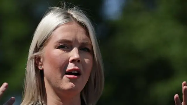 कैरोलिन लेविट