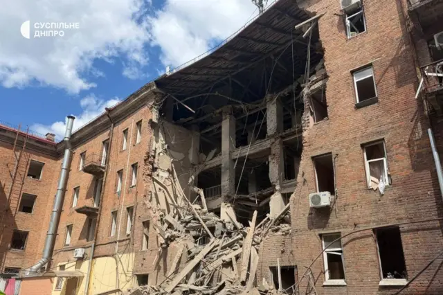 Разрушения в жилом доме