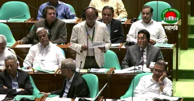 আইনমন্ত্রী মো. আসাদুজ্জামান সংসদে বিলটি উত্থাপন করেন