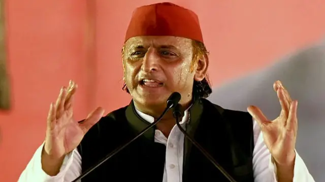 अखिलेश यादव