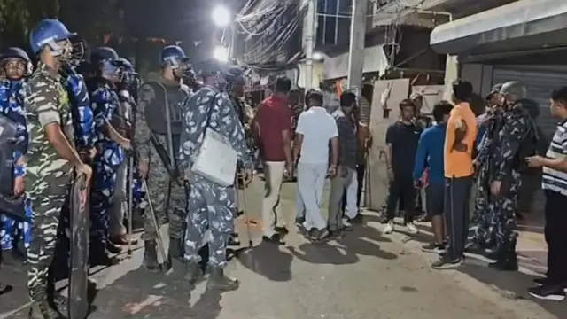 उत्तर 24-परगना ज़िले के जगद्दल में टीएमसी-बीजेपी कार्यकर्ताओं के बीच झड़प