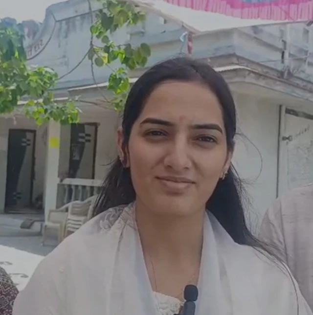 માયાભાઈ આહીરનાં દીકરી સોનલબહેન ડેર