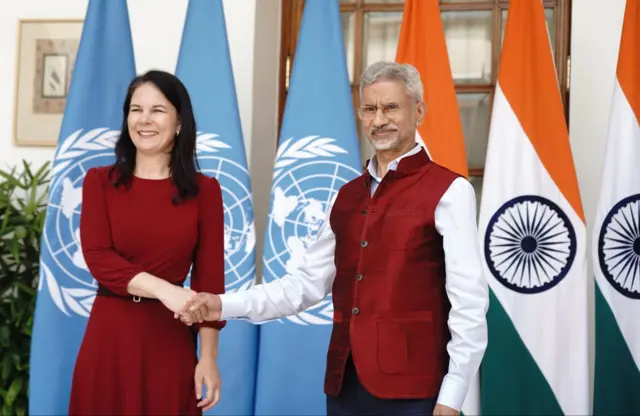 एनालीना बेयरबॉक और एस जयशंकर