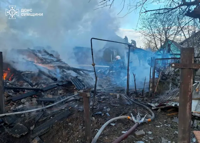 горящие дома в Сумской области