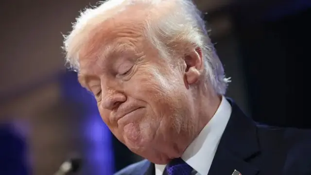 டொனால்ட் டிரம்ப்