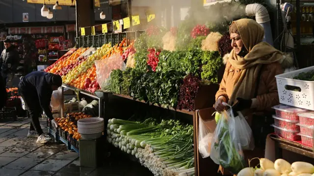 تہران میں سبزی کی دکان