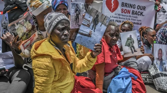 Jamaa za wale wanaosema walilaghaiwa kupigania Urusi wamekuwa wakiitaka serikali ya Kenya kuingilia kati.