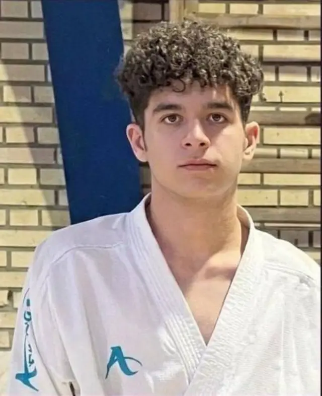 ساسان آزادوار