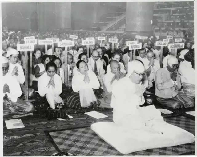 ဆဋ္ဌသင်္ဂါယနာကို သမ္မတ ဒေါက်တာဘဦး တက်ရောက် ကြည်ညို