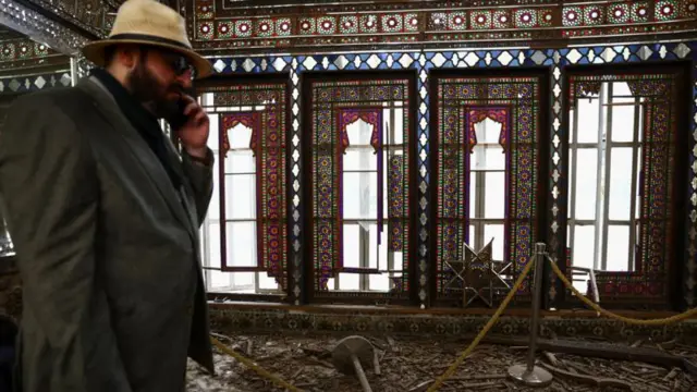 গোলেস্তান প্রাসাদের ভেতরে ক্ষয়ক্ষতি