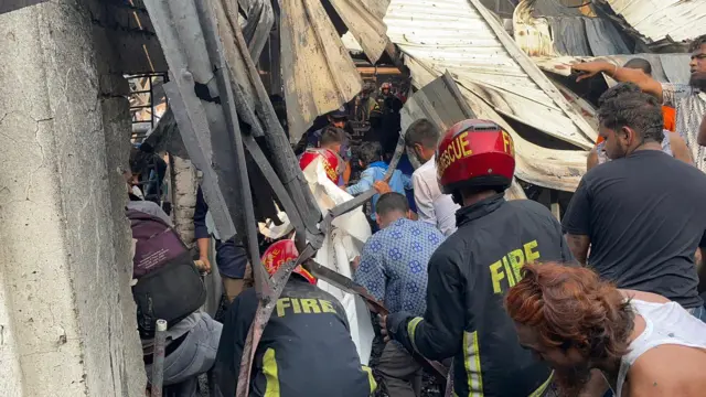 ওই কারখানায় উদ্ধার অভিযান এখনো চলছে