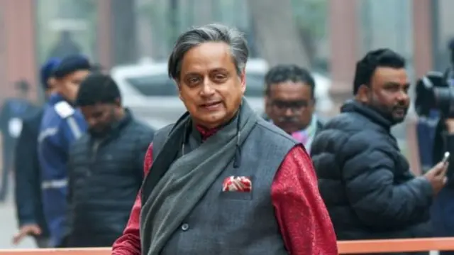 शशि थरूर