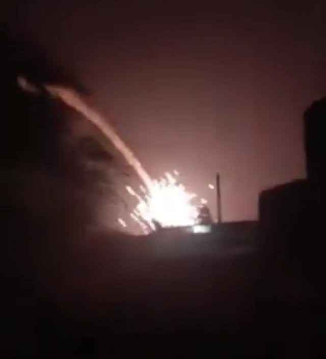 ویدیوی منتشرشده در کانالهای امنیتی ایران از انفجاری که بهنظر میرسد ناشی از سقوط هواگردی باشد