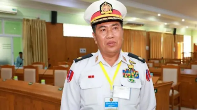 မွန်ပြည်နယ် လွှတ်တော်မှာမြင်တွေ့ရတဲ့ ရေတပ် ဗိုလ်မှူးချုပ် အောင်သန်းဝင်း