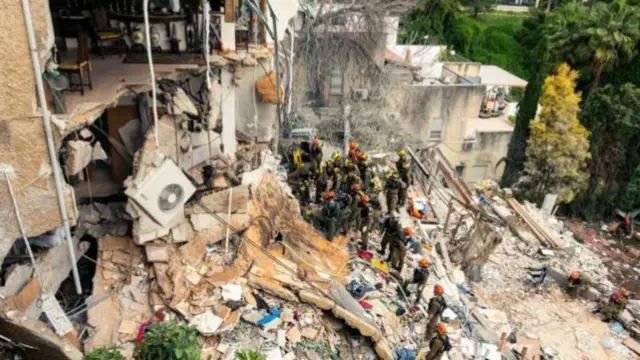 हाइफ़ा की इमारत का मलबा