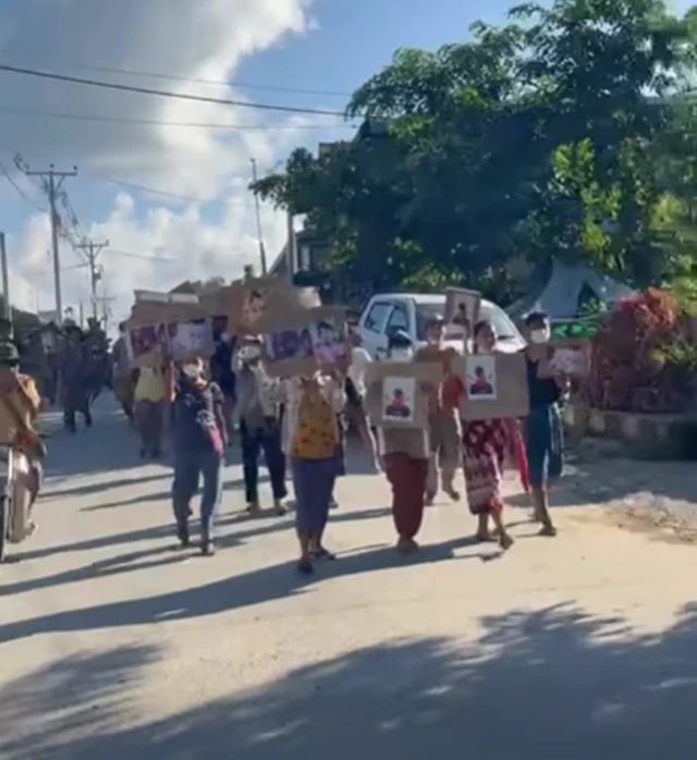 ၂၀၂၅ အောက်တိုဘာ ၂၆ ရက်မှာ သက်ငယ်မုဒိမ်းမှုကျူးလွန်သူကိုသေဒဏ်ချရေး ‌ဆန္ဒထုတ်ဖော်ခဲ့တဲ့ ဆောမြို့ခံတွေ