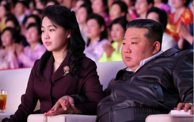 Kim Jong Un fi intala isaanii