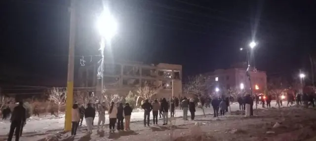 ሌሊቱን በቴህራን እና በካራጅ በርካታ ጥቃቶቸ ተፈጽመዋል