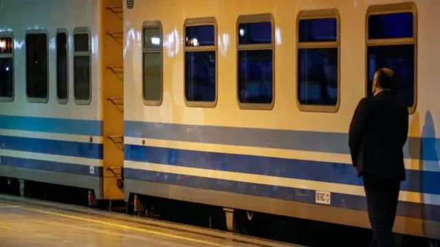 ईरानी ट्रेन