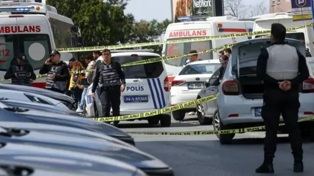 Ciidamo ku sugan goobta rasaasta toogashada laga maqlay ee Istanbul