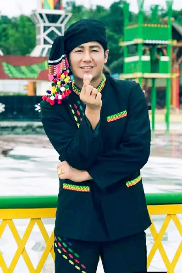 တေးသံရှင် ဂျက်ဆန်ထွန်း