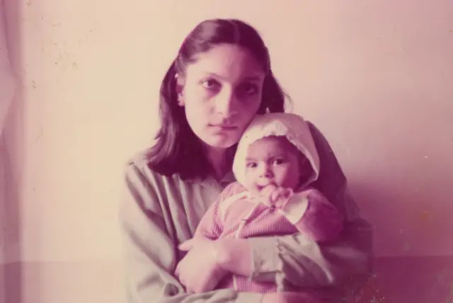 پگاه آهنگرانی