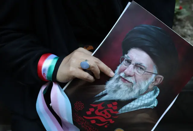 مراسم چهلمین روز کشته شدن علی خامنه‌ای در ایران برگزار شد