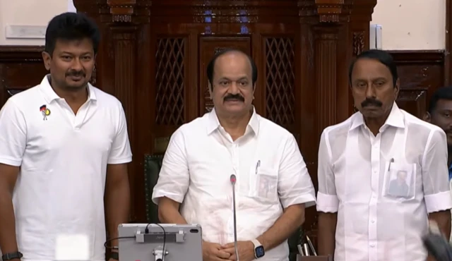 ஜேசிடி பிரபாகர் உடன் உதயநிதி ஸ்டாலின் மற்றும் செங்கோட்டையன்