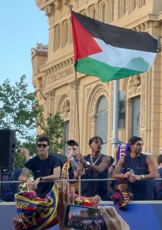 Lamine Yamal afite ibendera rya Palestine ku wa mbere