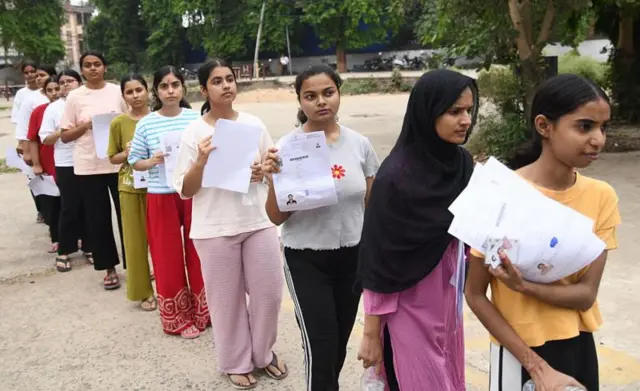 நீட் தேர்வு