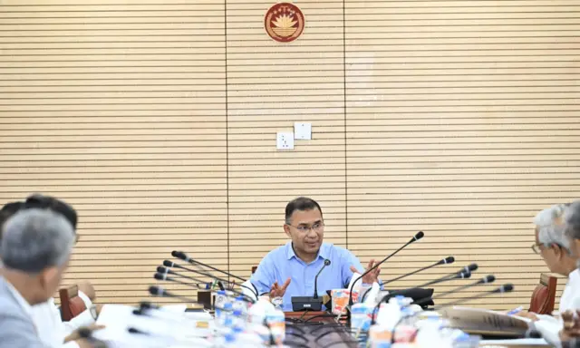 একনেক সভায় সভাপতিত্ব করেছেন প্রধানমন্ত্রী তারেক রহমান