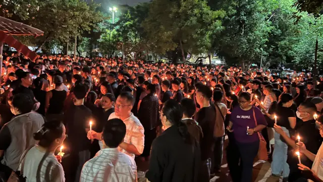 मणिपुर में विरोध प्रदर्शन करते लोग