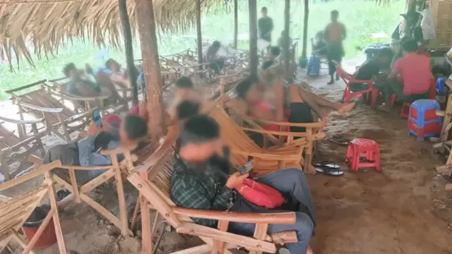 စစ်ကိုင်းတိုင်းထဲက စတားလင့်ခ်ကဖေးဆိုင် (ပုံဟောင်း)