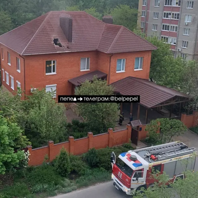 Поврежденный дом под Белгородом