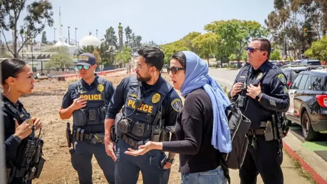 Booliska oo dadka u sheegaya inay iskaga fogaadeen goobta uu baaritaanku ka socdo